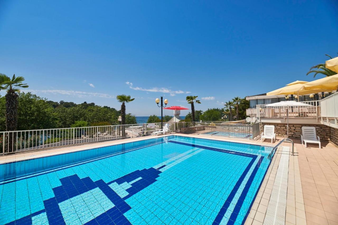 Hotel Zorna Plava Laguna Porec Ngoại thất bức ảnh
