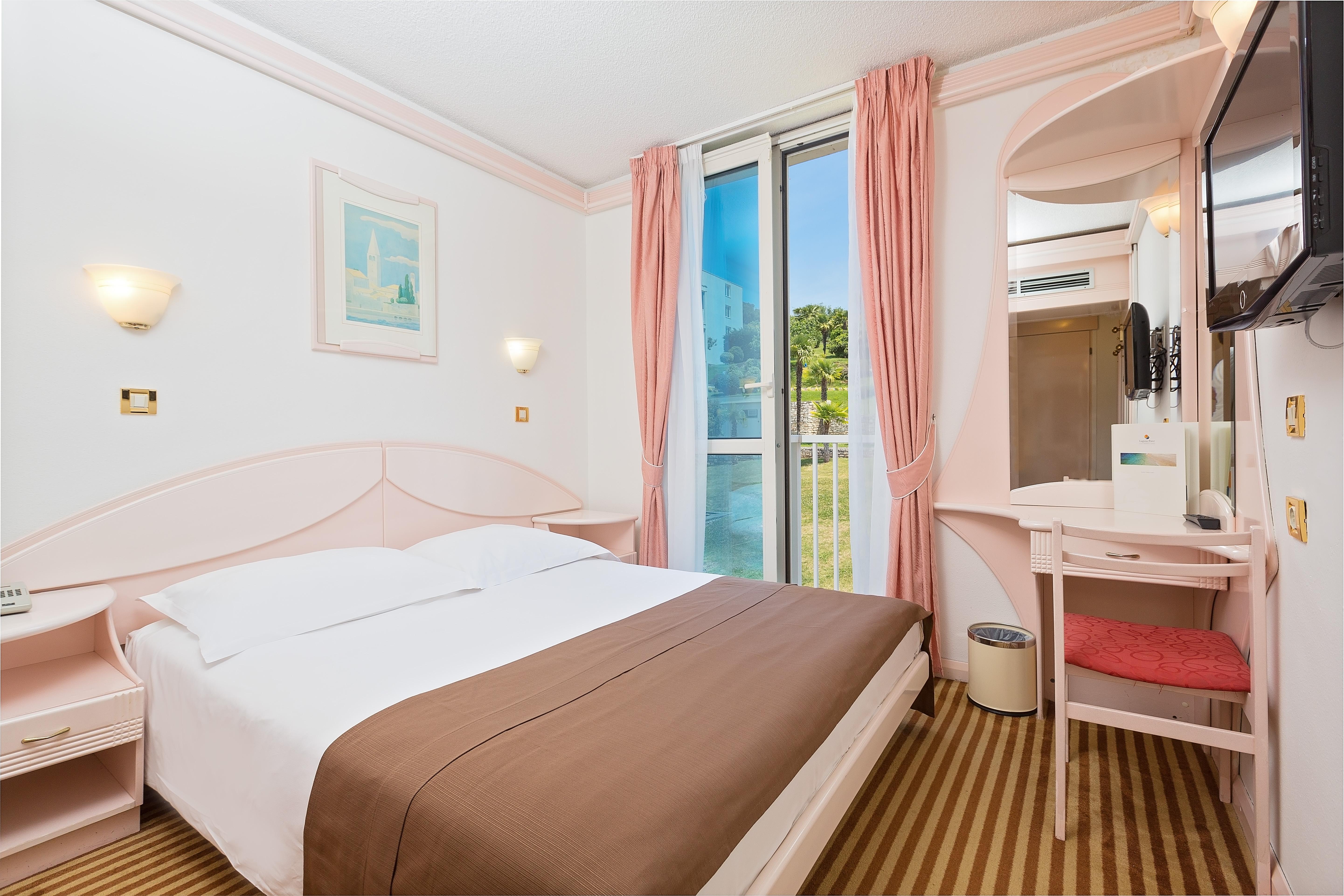 Hotel Zorna Plava Laguna Porec Ngoại thất bức ảnh