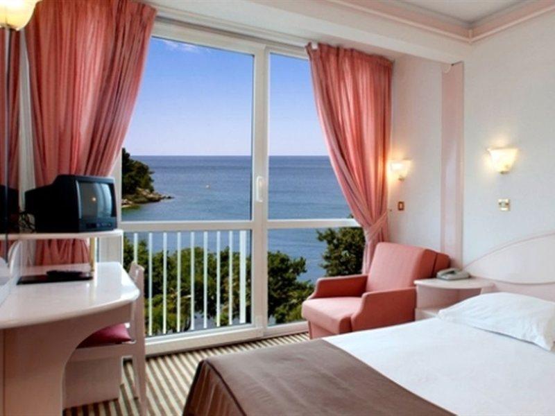 Hotel Zorna Plava Laguna Porec Ngoại thất bức ảnh